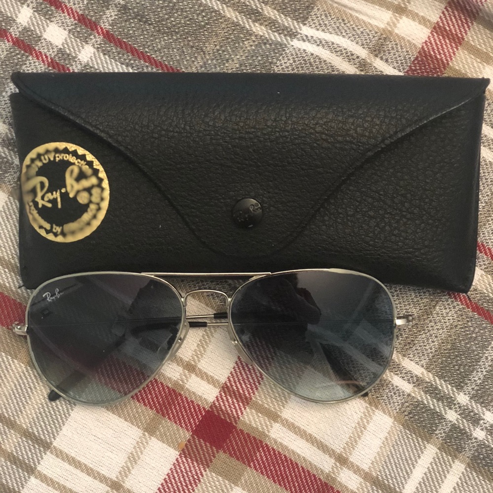 Ray Ban Aviators with Case!
